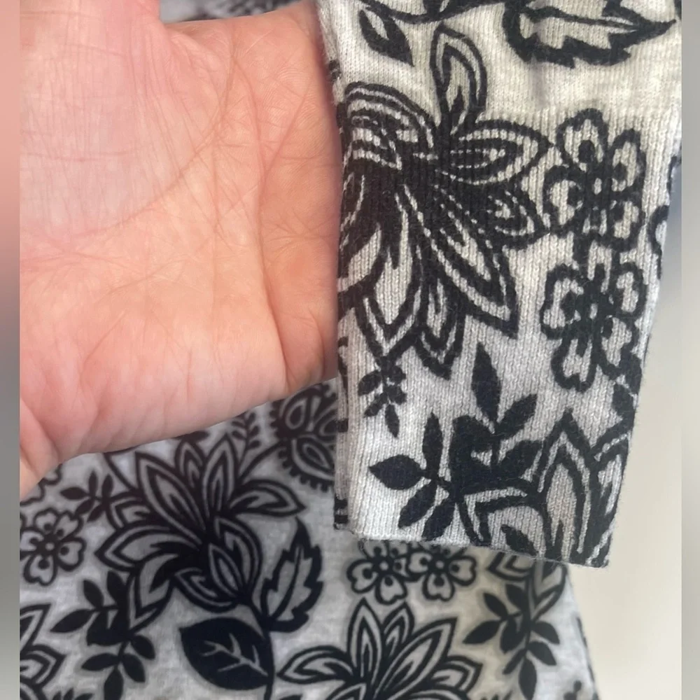 LOFT Black and White Fitted Blouse with Intricate Design - Picture 4 of 8